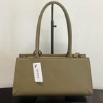 Guess  | Olive Satchel w/Iconic Logo Bag Charm Photo 4