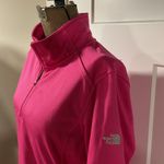 The North Face  Ladies Tech 1/4 Zip Fleece Size M Photo 3