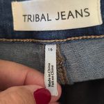 TRIBAL Plus Audrey Mid Rise Embroidered Hem Ankle Jeans Size 16 Embellished Wmns Blue Photo 4