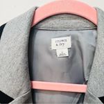 Crown & Ivy NWT  gray and black blazer womans size 6 Photo 2