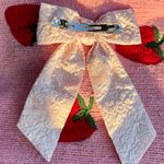 White and pink floral ribbon bow hair clip Photo 1