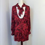 Open Edit  beautiful red open back satin long sleeve dress‎  Size Large Photo 3