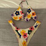 Blackbough Bikini Ditzy Daisies Photo 0