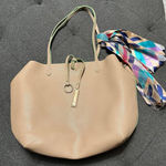 Camel Tote bag with scarf and inner bag Photo 0