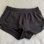 Lululemon Hotty Hot Short 2.5” Photo 0