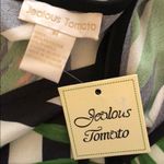 Jealous Tomato  Photo 6