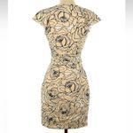 Bebe Chic Cream Roses Floral Ruffle Front Zipper Mini Dress Size XXS Y2K Photo 3