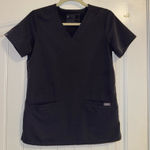 FIGS  Casma Three-Pocket Top Photo 0