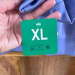 Mondetta Women's Blue "Peace Love Sharks" Sweatshirt Size XL. NEW Photo 4