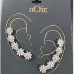 Brand New Noir Ear Climbing White Floral Earrings Fashion Jewelry Studded Silver Photo 0