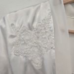 Linea Donatella Bride white Robe for wedding day size large X large good used condition Photo 3