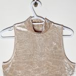 525 America mockneck champagne crinkled tank top sz M Size M Photo 2