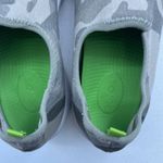 Oofos Size 9 OMG Eezee Shoes White Green Camo Low Top Comfort Sneakers Women’s Photo 14