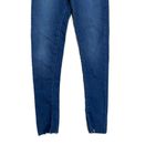 Free People NWT  Woman’s Jeggings Size 26 Medium Wash Raw Hem Pull‎ On Lightweig Photo 2