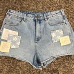 Wrangler Billabong x  patchwork denim shorts Photo 0