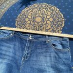 Seven7  size 24 cropped jeans. Photo 4