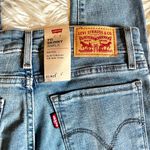 Levi's Levi’s 711 Ankle Skinny Jeans Photo 7