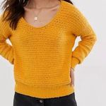 Abercrombie & Fitch Women's Mustard V-Neck crochet Sweater Size L Photo 0