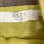 ASTR  The Label limeade off-the shoulder top Photo 3