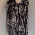 Tahari  faux fur button up vest mob wife aesthetic Photo 0