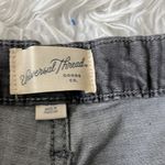 Universal Threads Universal Thread Women’s high rise Skinny jeans in light gray size 12/W31 Photo 3