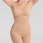 Honeylove SuperPower Short in Sand Size Large Photo 0