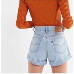 Levi's Premium Women's High Waisted Mom Shorts Denim Blue Size 26 NWT Photo 1