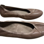 Vionic  Caroll Leather Ballet Flats Women's Size 7 Tan Slip On Neutral Shoes Photo 0