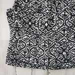 E39 By Eric Black & White Tailored Vest Medium Photo 2