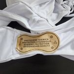 Meyeeka White One Photo 8