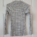 st. john's bay St. John’s Bay Women’s Medium Ribbed Gray Sweater Stretchy Slim Fitting Neck Hig Photo 2