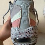 Nike Women's Air Max 95 SE Shoes Photo 7
