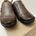 Taos Shoes Womens 7.5 Character Casual Leather Zip Closure CHA Photo 2