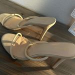 Pretty Little Thing  Photo 0