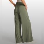 Vuori  Olive Green Wide Leg Pants Size L Photo 1