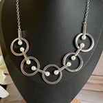 Ann Taylor Factory Fabulous Necklace Silver Tone Chain Links & Faux Pearls Photo 3