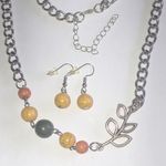 Silver Tone Chain Necklace Earring Set with Leaf Accent and Multicolor Beads Photo 1