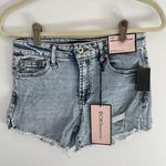 BCBGeneration NEW  high raise 4” distressed shorts size 7/28 Photo 0