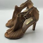 Louise et Cie Olivia Sz 5.5 Perforated Open Toe Heels Tan Sandals Photo 2
