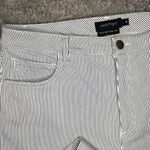 Ankle cropped white with navy blue pinstripe soft and lightweight jean high rise Size 8 Photo 2