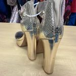 Karl Lagerfeld Paris Women's Anisha Ankle-Strap Platform Sandal Gold Size 7 NWOT Photo 6