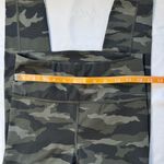 Athleta  Ultimate 7/8 Tight Green Camo Leggings Size XS Gym Active Stash Pocket Photo 4