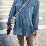 Universal Threads Universal Thread Oversized Button-Down Denim Shirt Medium Wash Size Small Photo 0