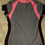 WonderWink Women Four-Stretch Color Pewter and pink With Sides Black V-Neck Top Photo 2