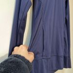 Under Armour  | Navy Blue Hoodie Small Heat Gear Photo 2