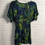 America & Beyond dark romantic tropical print mini dress viscose size Medium Green Photo 4