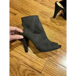 Michael Kors MK  Gray Open Toe Peep Toe Bootie Heel Size 7 EUC Photo 5