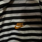 Nike Windbreaker Zip-Up Photo 3