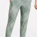Athleta  Green Nolita Slim‎ Tapered Printed Crop High Rise Pants Photo 0