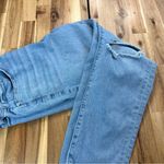 Loft Curvy Skinny Jeans Women’s Size 10P / 30 Light Wash Distressed Knee Raw Hem Photo 5